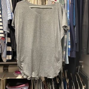 Uniqlo performance fabric athletic tshirt